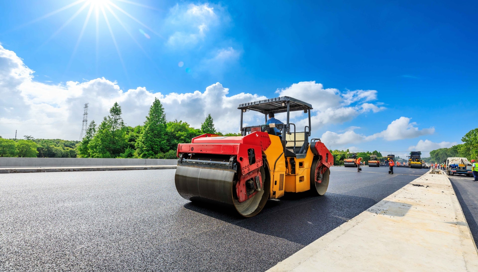 Smooth asphalt paving in Fort Lauderdale, FL creates durable surfaces.